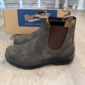 Blundstone 585 - Brand New!